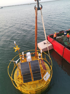 Rider Wave Power Boei meet gele ketting door boeien